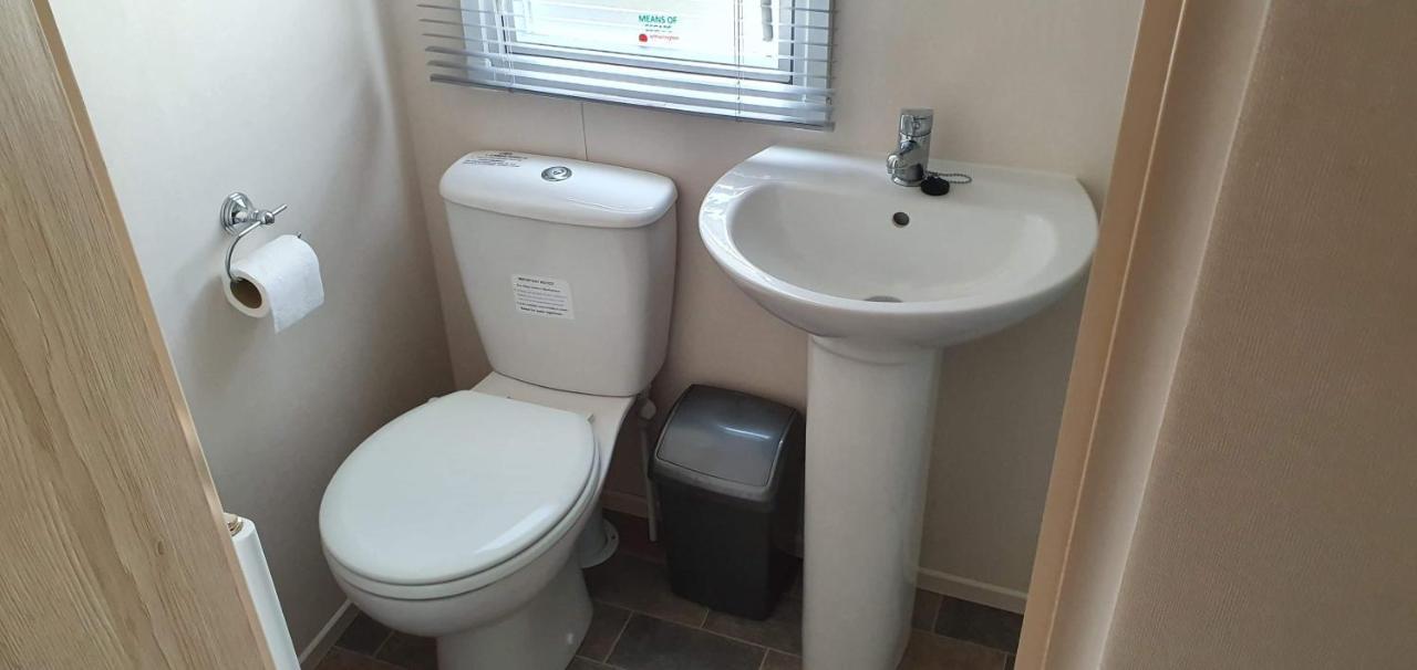 Ksr Hot Tub Holiday Home At Tattershall Lakes Екстер'єр фото