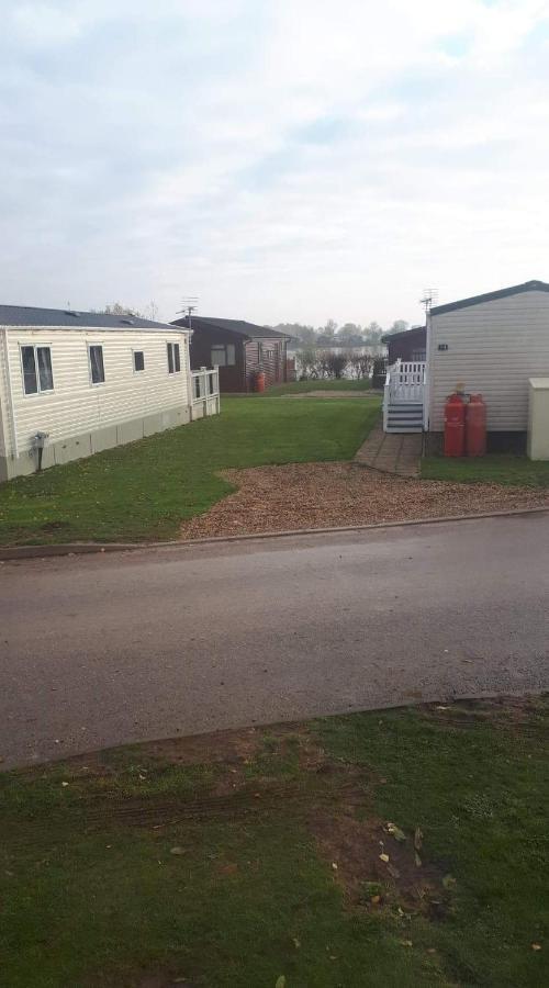 Ksr Hot Tub Holiday Home At Tattershall Lakes Екстер'єр фото